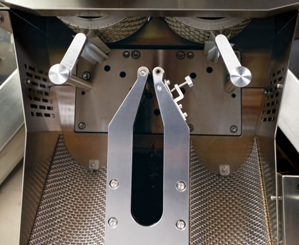 SEM-120-III(SERVO) Softgel Encapsulation Machine - Image 3