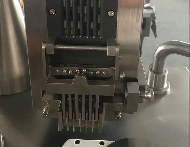 Powder filling auger system