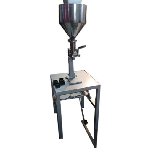 Small scale manual liquid spray filling machine