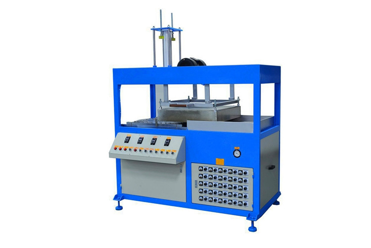 Semi-Automatic Thermoforming Machine