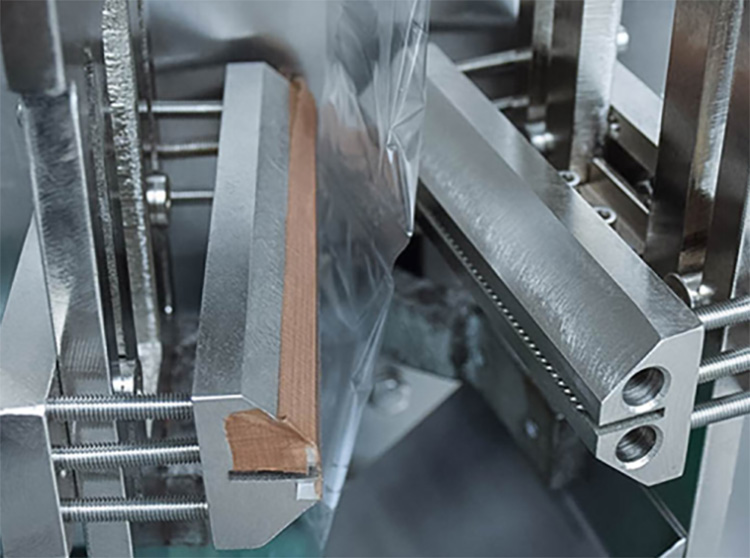 Vertical Sealing Jaw