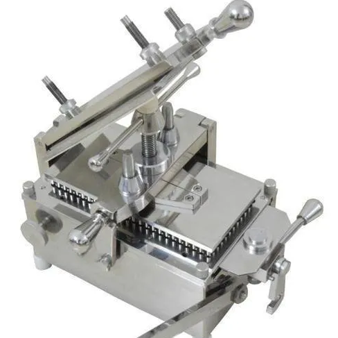 Manual Capsule Filling Machine: