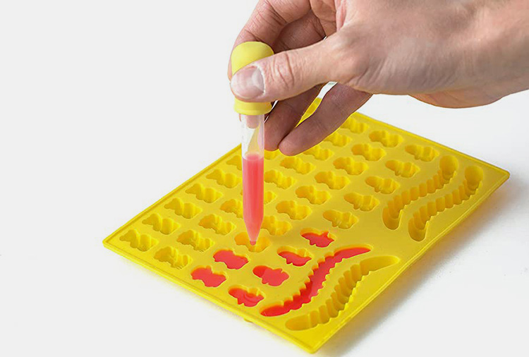 HOME GUMMY MOLD FILLING-1