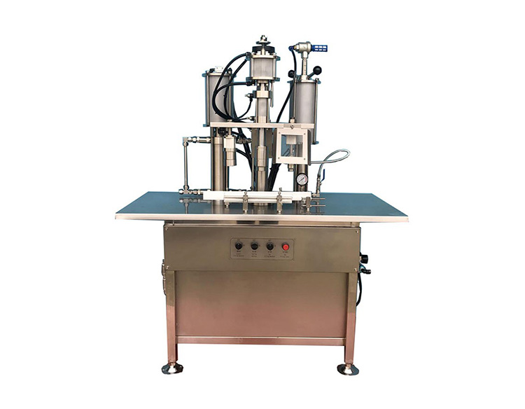 Small-scale-aerosol-filling-machine