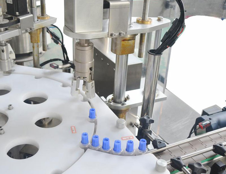 working principle of an E-liquid filling machine