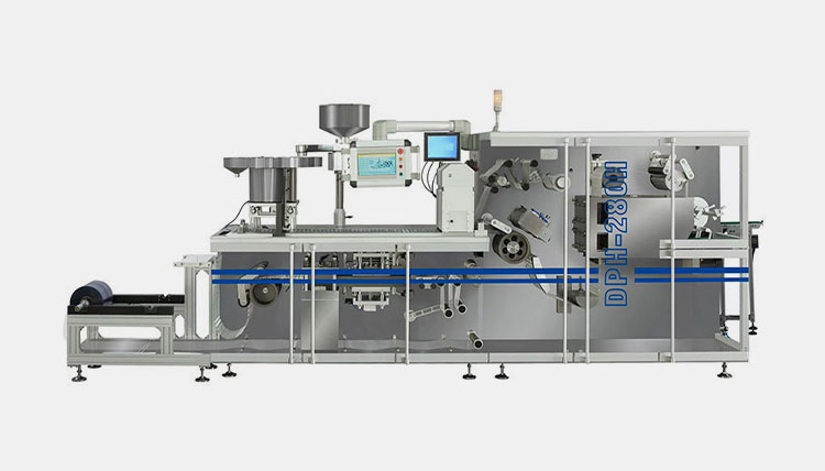 Roller-type thermoforming blister packaging machine