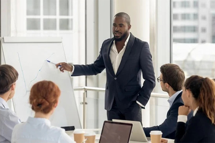Training-and-strengthening-staff-management