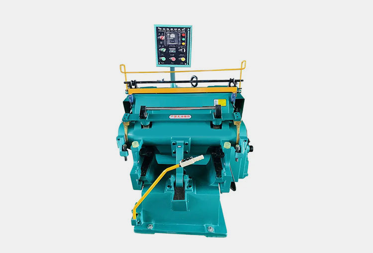 Manual cartoning machine