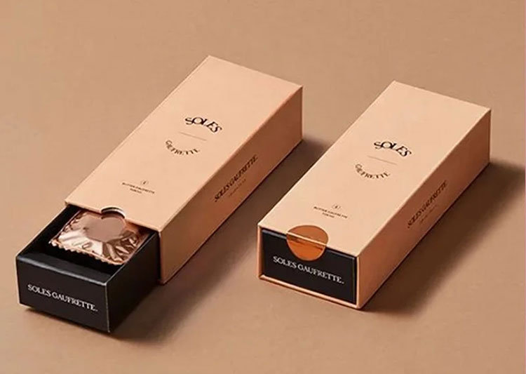 Sleeve carton