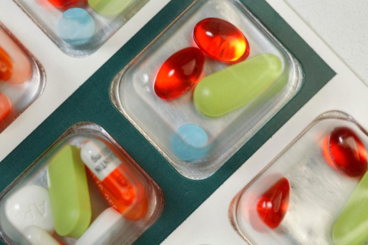 Air bubbles inside capsules