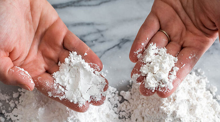Non-free flowing powders