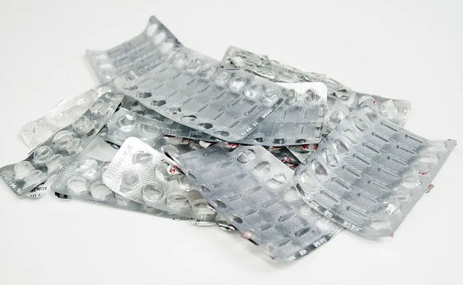 Hospitals & pharmacie
