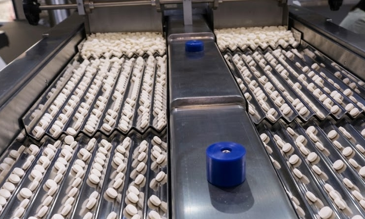 Testing tablet counting machine with client samples