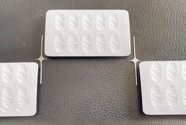 Optimizing blister machine film width