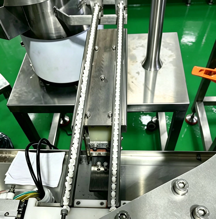 Extra cap vibrator bowl